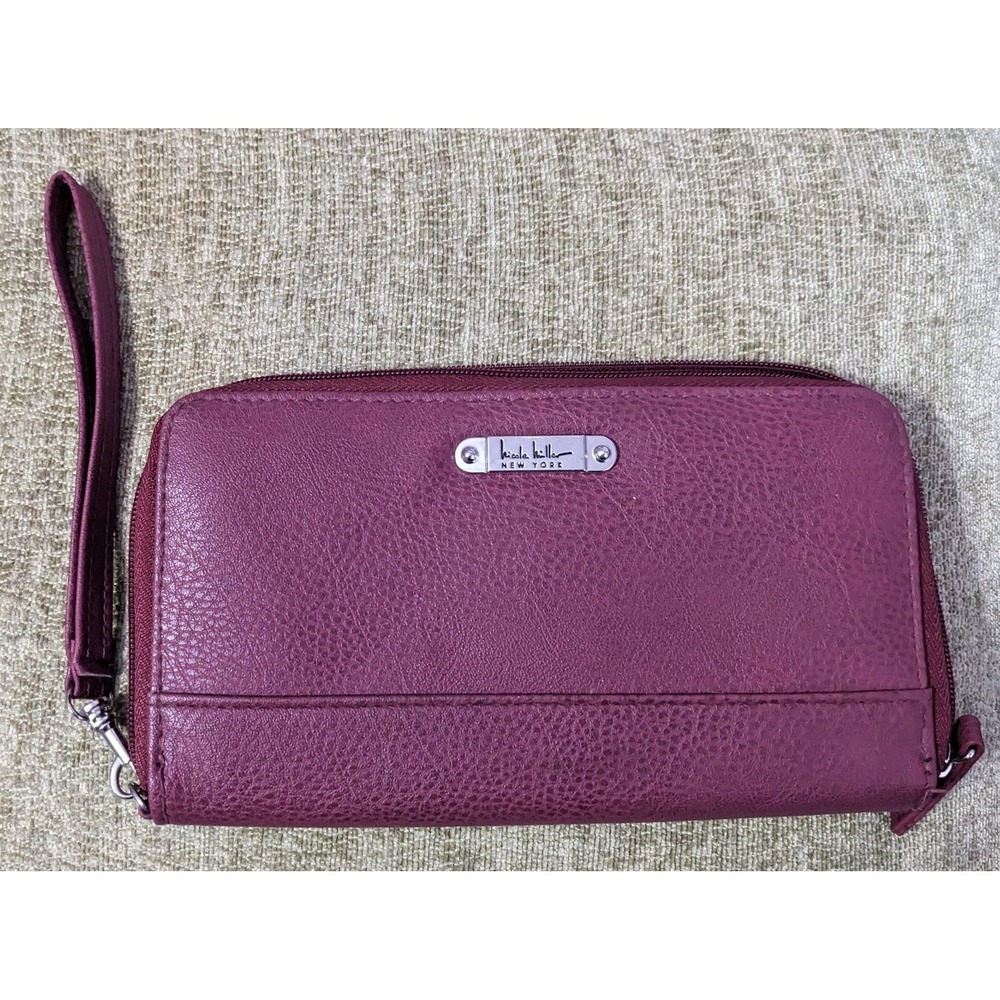 Nicole Miller Zip Around Wristlet Dark Plum Clutch New York‎ Wallet Winterberry